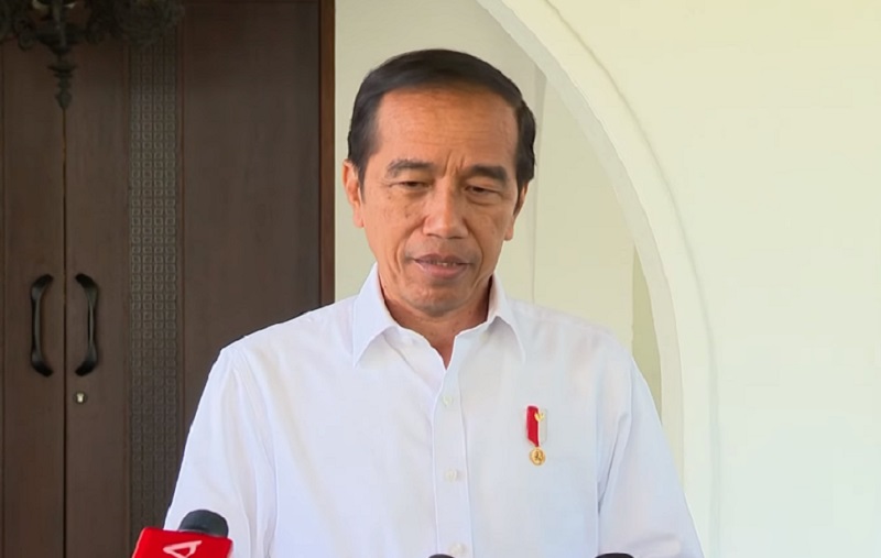 Jokowi Tunjuk Arief Prasetyo Jadi Plt Mentan Holopis