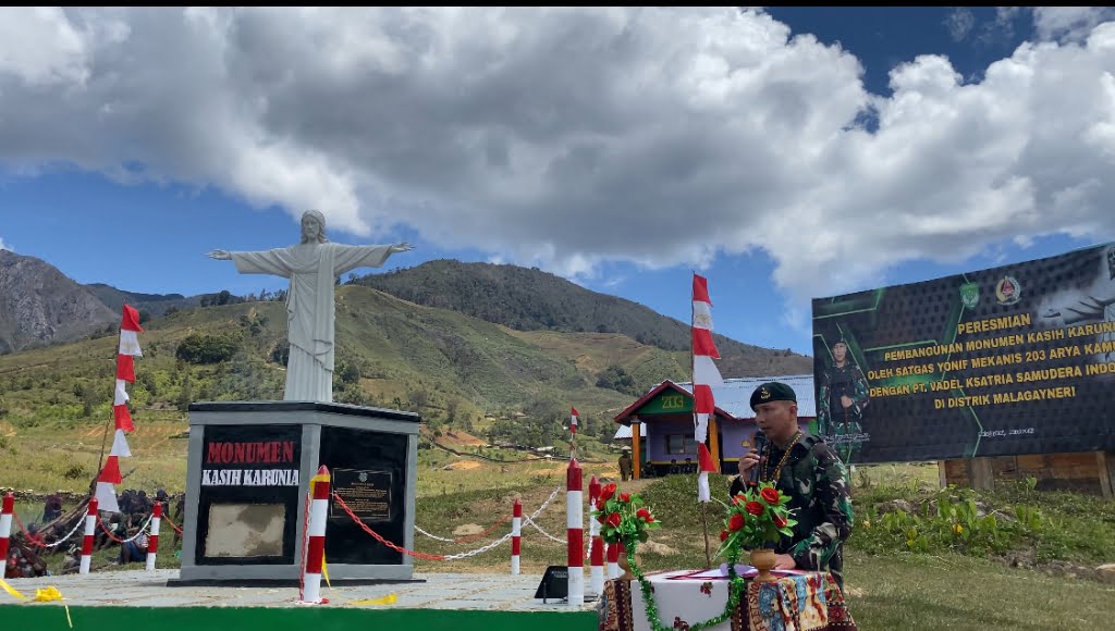 Peresmian Monumen Kasih Karunia 1