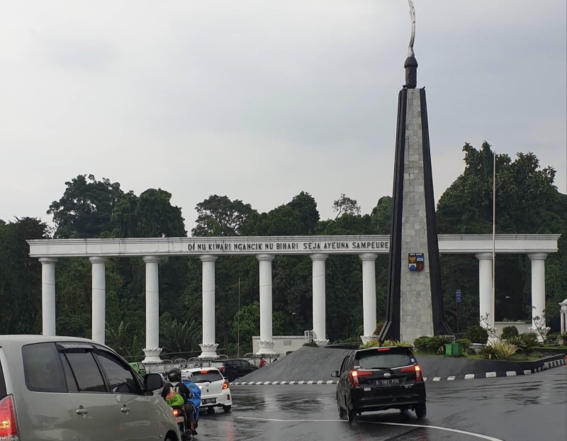 Tugu Kujang