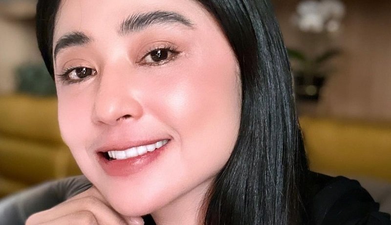 Dewi Perssik