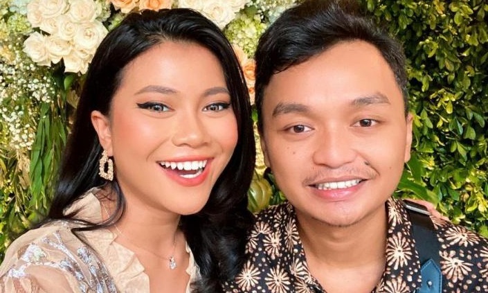 Hanum Mega dan Achmad Herlambang