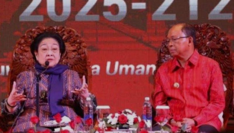 Megawati bersama Wayan Koster