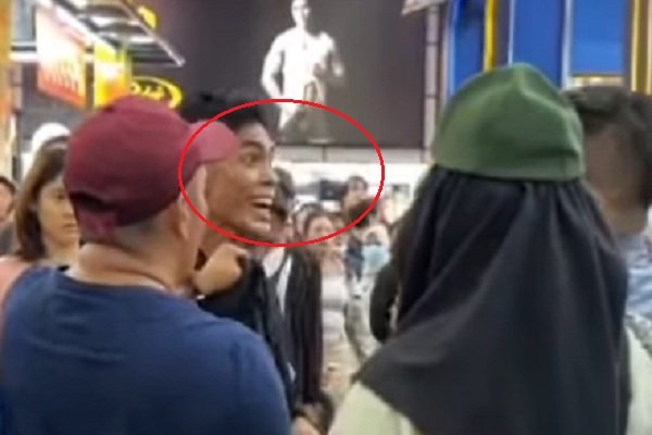 Pelaku Copet HP di PRJ