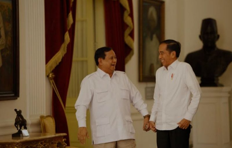 Presiden Jokowi bersama Prabowo Subianto