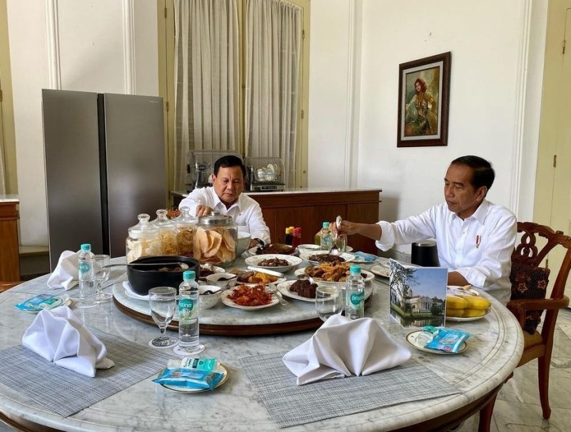 Presiden Jokowi bersama Prabowo