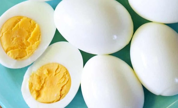 RESEP : Telur Kecap Sederhana Namun Nikmat dan Bikin Kenyang 1 Telur rebus