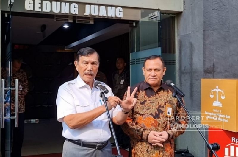 Luhut bersama Firli