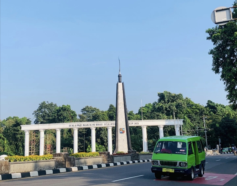 Tugu Kujang