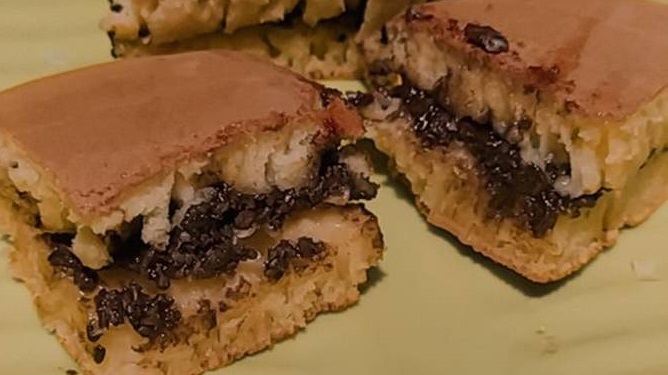 Martabak manis