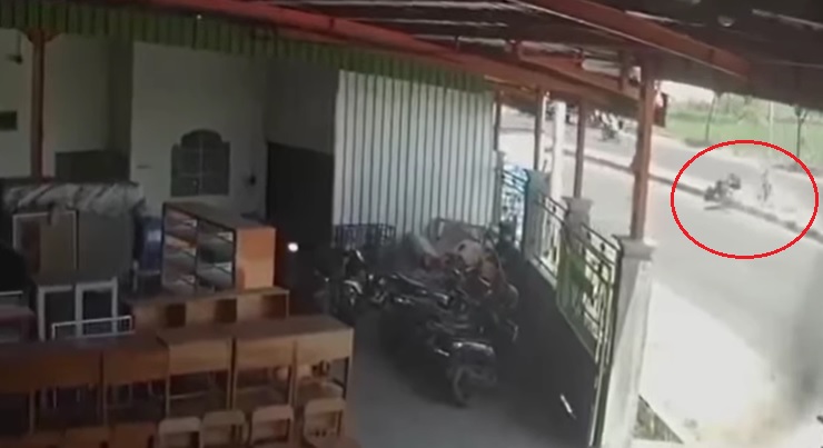 CCTV Kecelakaan Motor