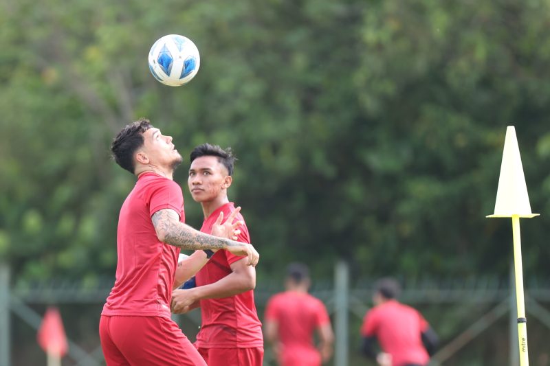 Timnas Indonesia saat latihan