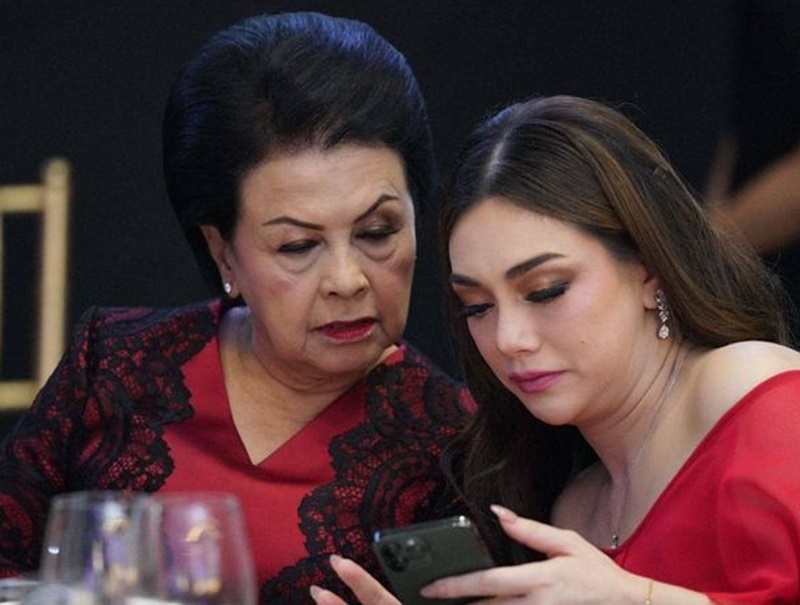 Celine dan istri Burhanuddin Celine dan istri Burhanuddin