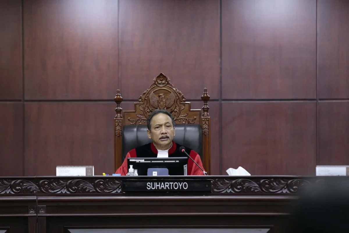 Hakim MK Suhartoyo