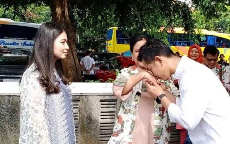 Momen Kaesang bersama Iriana