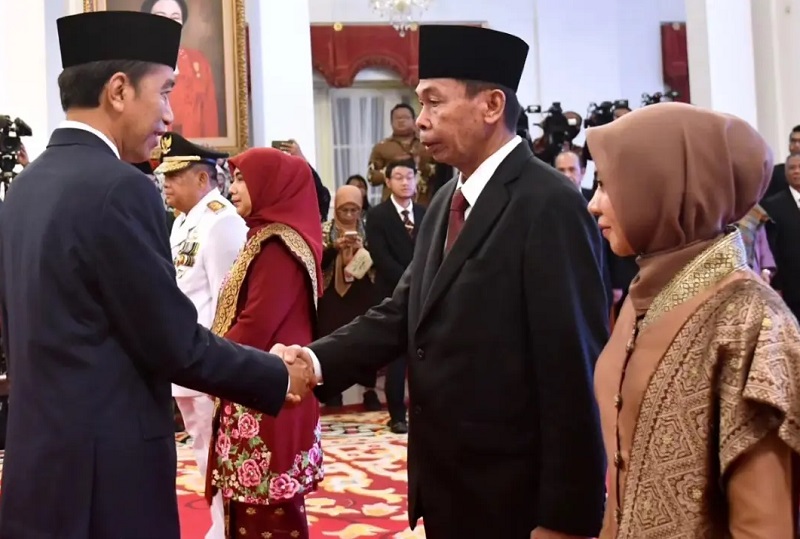 Nawawi dilantik -Holopiscom