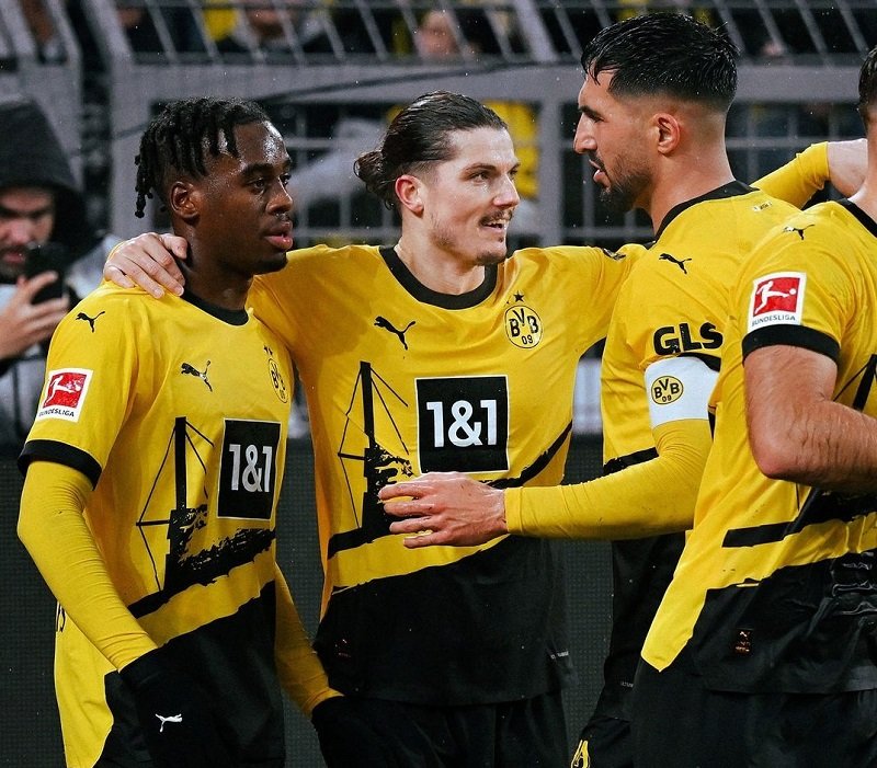 Skuad Borussia Dortmund-Holopiscom Skuad Borussia Dortmund-Holopiscom