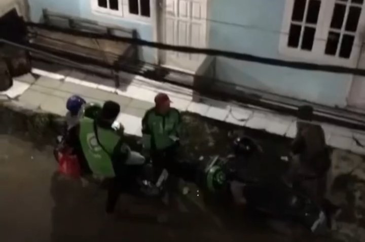 Viral perempuan diteror orderan makanan ojek online