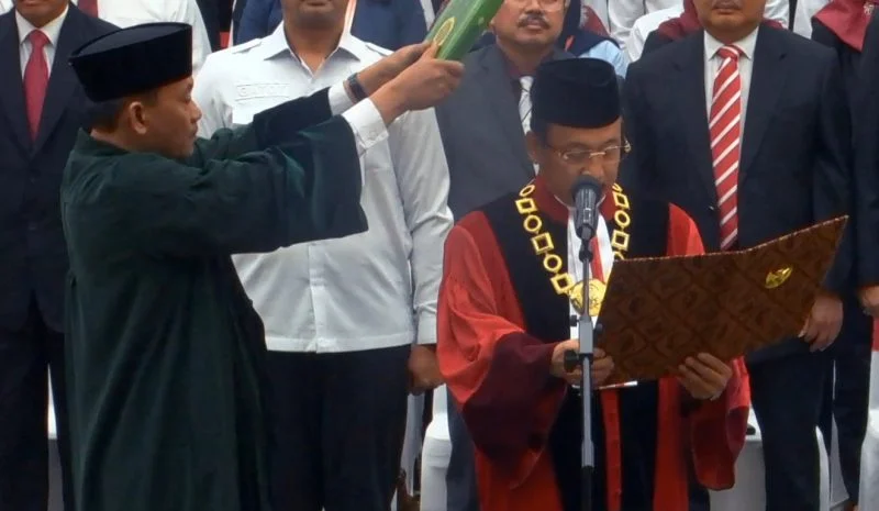 pelantikan Suhartoyo