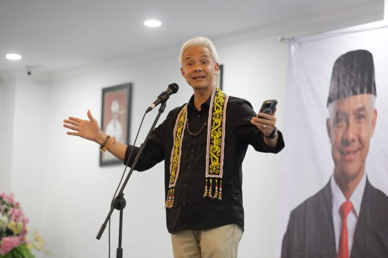 Ganjar Pranowo -Holopiscom