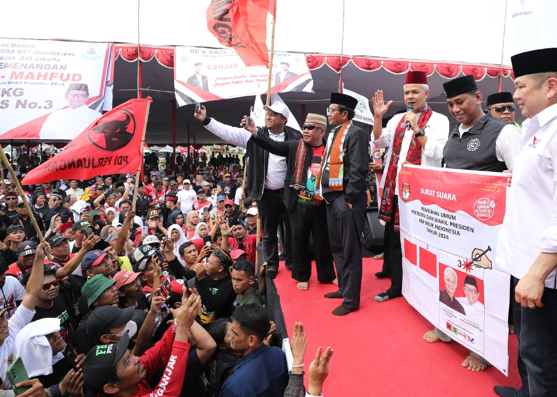 Ganjar Mahfud di Cakung