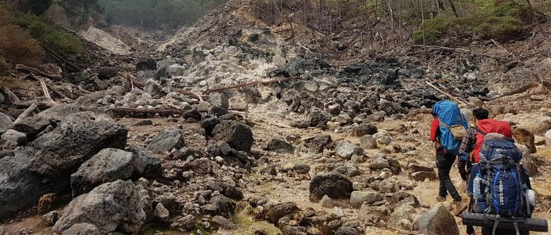 Kawah Ratu Gunung Salak