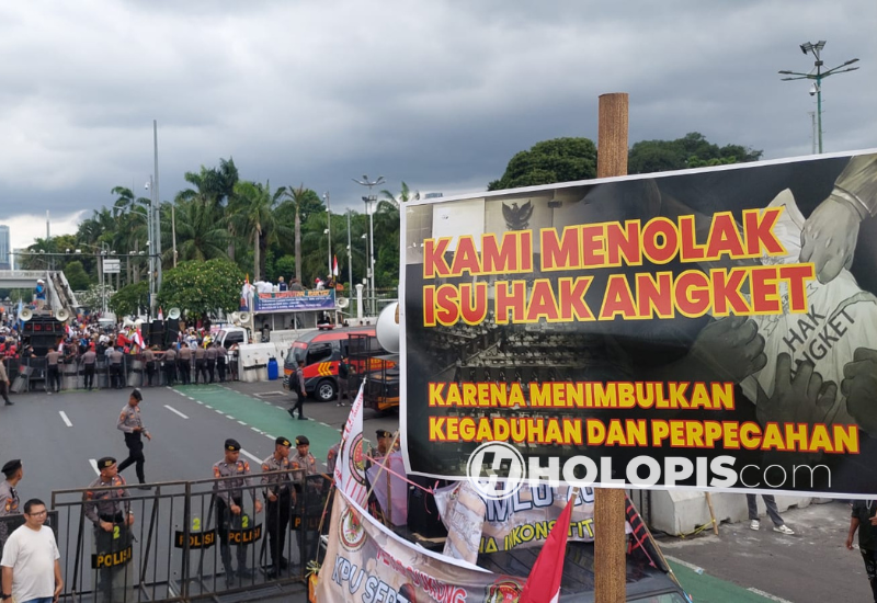 Aksi Corong Rakyat Tolak Hak Angket