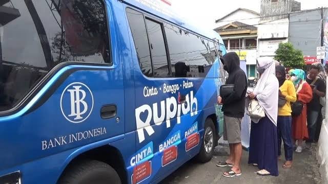 Penukaran Uang Rupiah Baru
