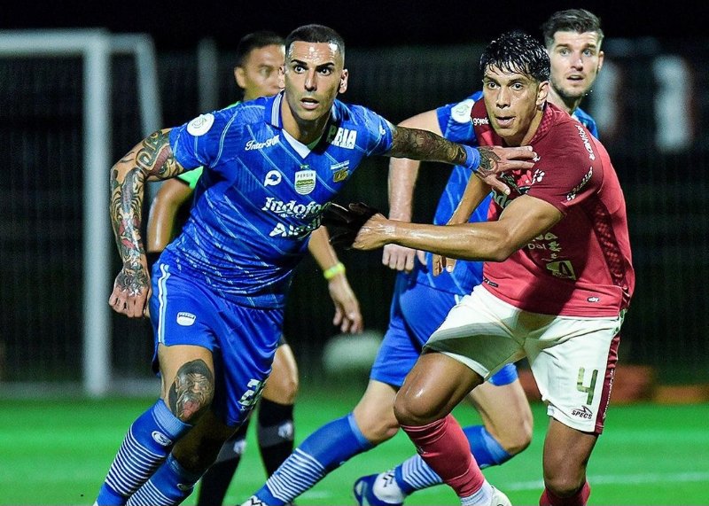Bali United vs Persib Bandung