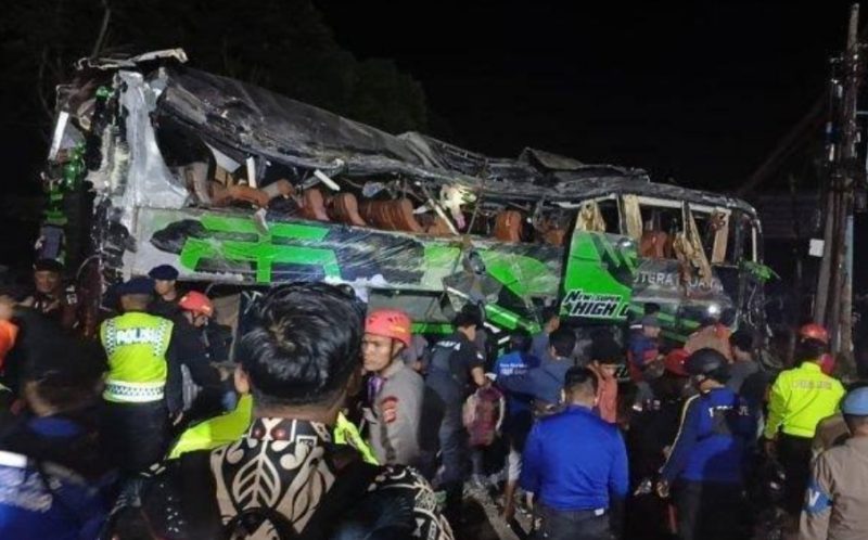 Kecelakaan Bus Ciater 1