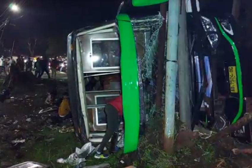 Kecelakaan Bus di Ciater