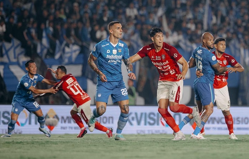 Persib vs Bali United