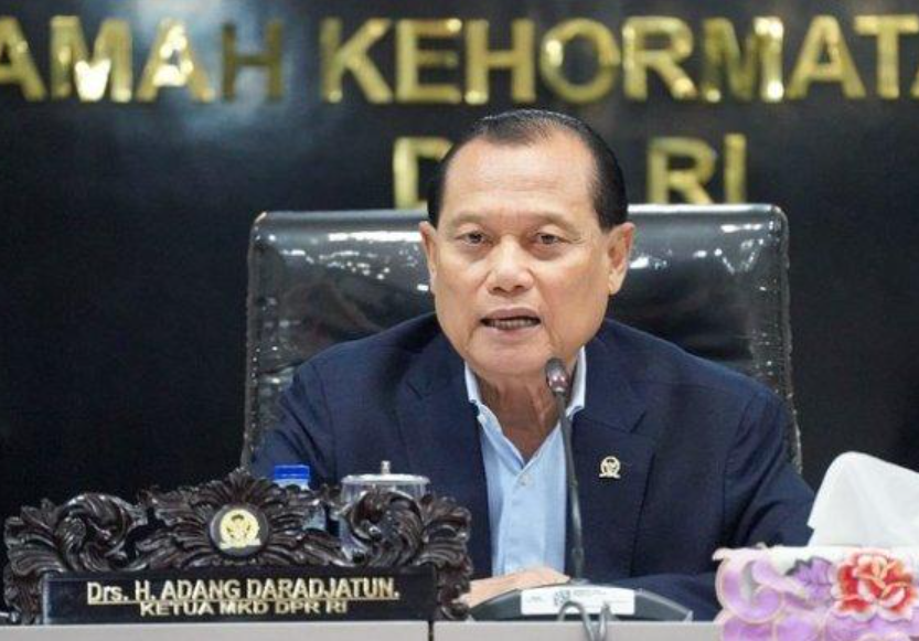 adang darajatun holopis