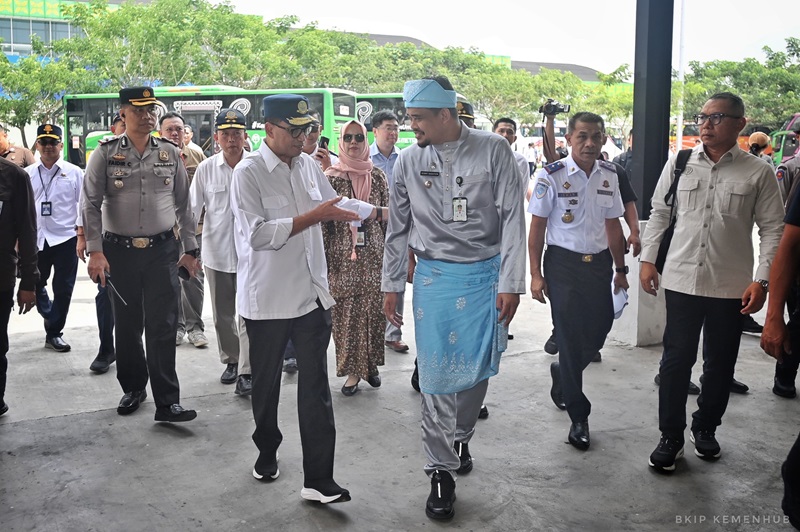 budi karya sumadi dan bobby nasution