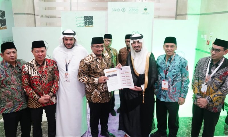 gus yaqut dan wakil menteri haji dan umrah saudi holopis