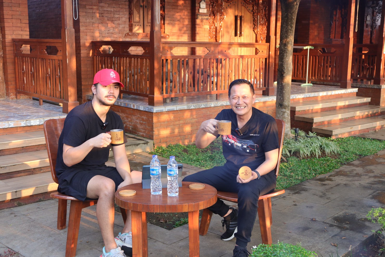 iqbal bejeu dan nicky setiadi holopis