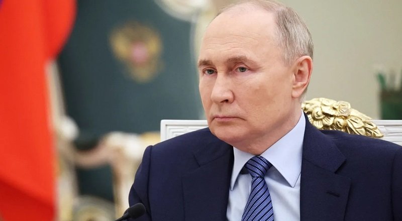 Putin holopis.com