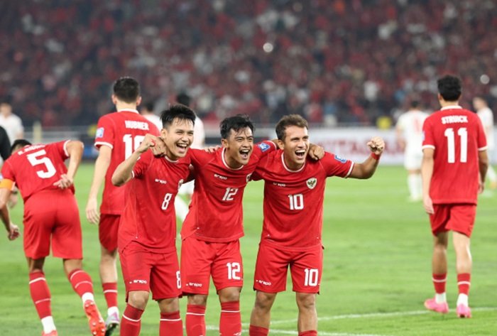 Skuad Timnas Indonesia saat selebrasi - Holopis