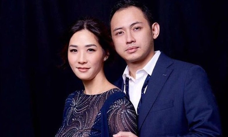 Tiko Aryawardhana dan mantan istri