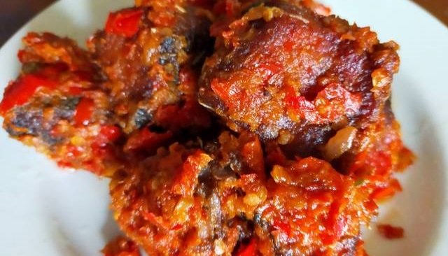 Tongkol balado pedas