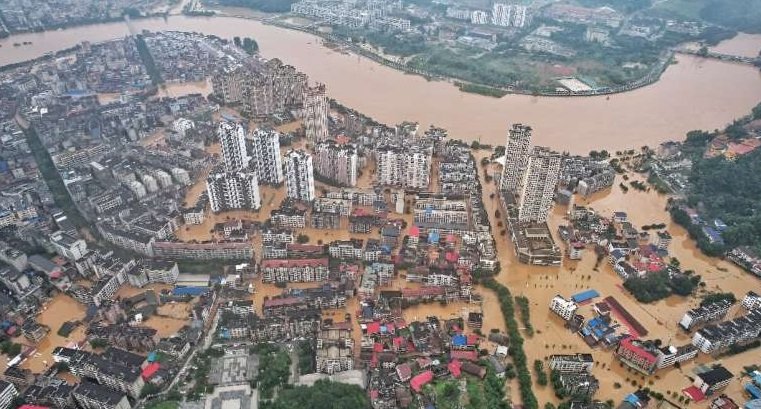 Badai dan Banjir China