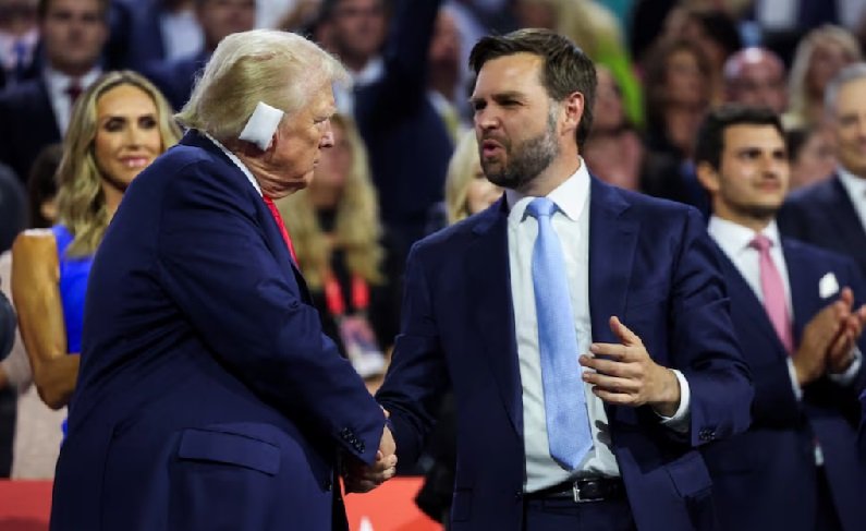 Donald Trump usai insiden penembakan