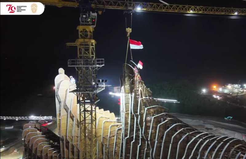 Pemasangan Bilah Terakhir Garuda