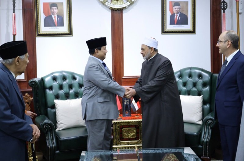 prabowo subianto menerima kehadiran gran syekh