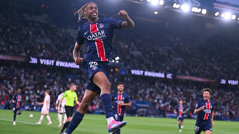 Bradley Barcola saat selebrasi gol bersama PSG Bradley Barcola saat selebrasi gol bersama PSG