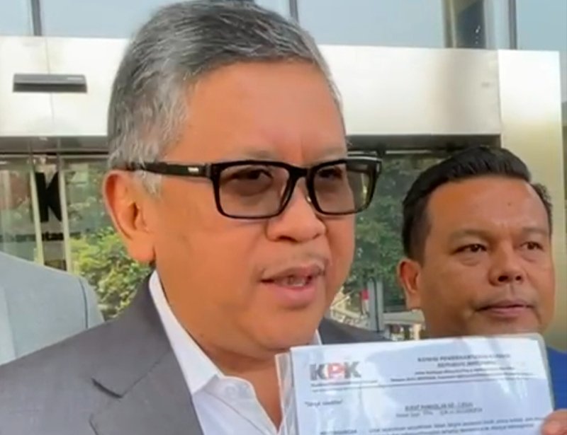 Hasto Kristiyanto saat mendatangi Gedung KPK