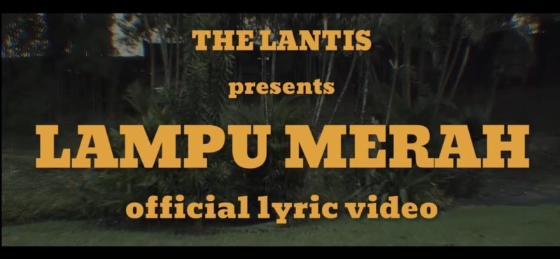 The Lantis Lampu Merah