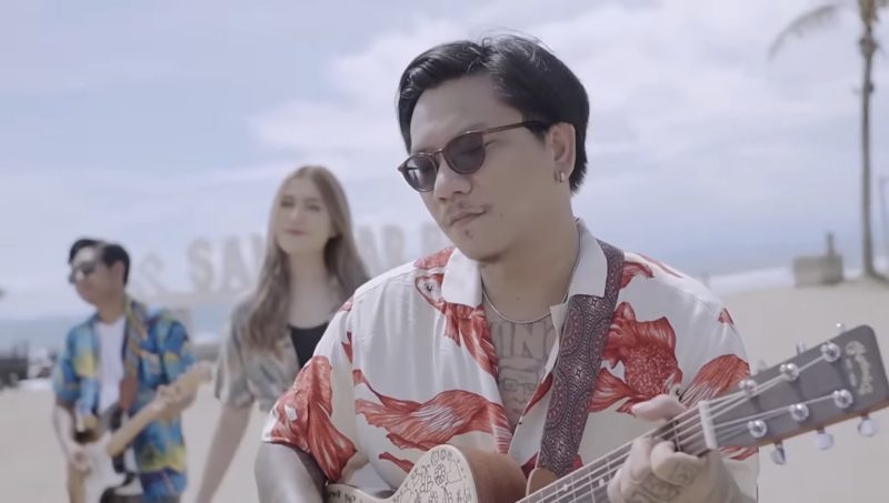 batas senja menceritakan