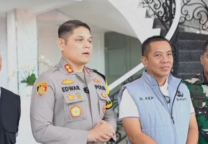 kapolres dan bupati karawang