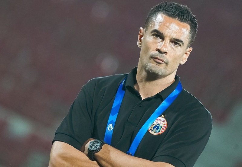 Carlos Pena Pelatih Persija Jakarta