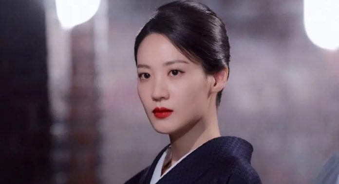 Claudia Kim